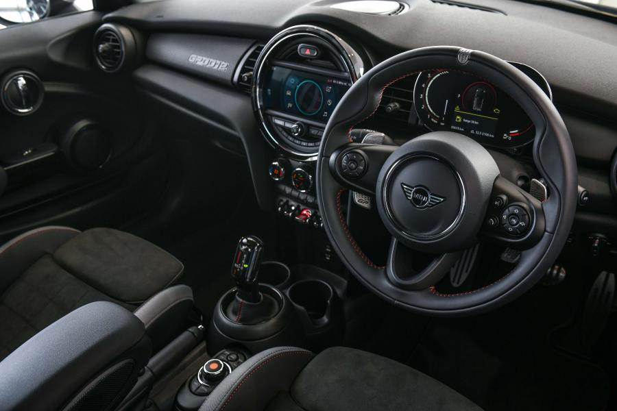 Торпедо Mini John Cooper Works GP (F56) 2020 года  (SG) (фото 8 из 21)